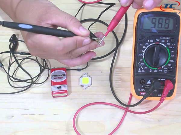 Bước 1: Đánh dấu và đo điện trở